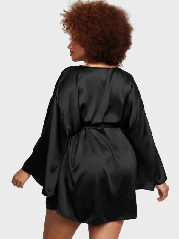 Robe courte en satin – Image 4